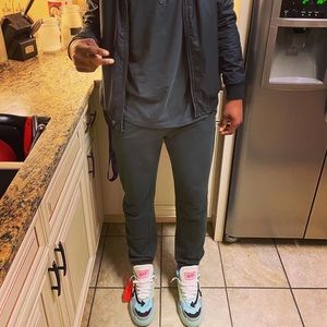 Meet your Posher, Zion